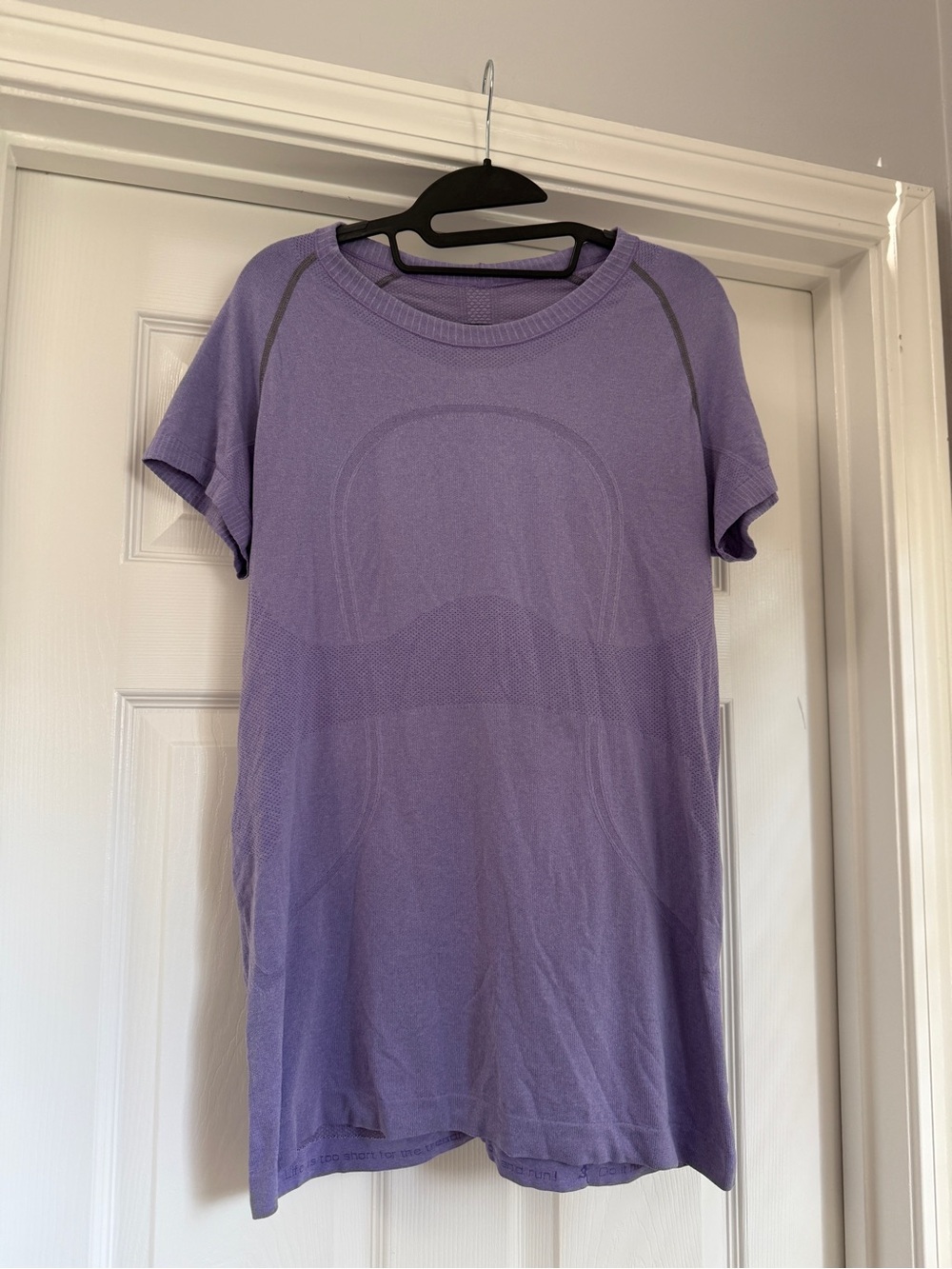 Lululemon Swiftly Tech Short Sleeve Crew Lavender Purple Color w/ Gray SZ 12
